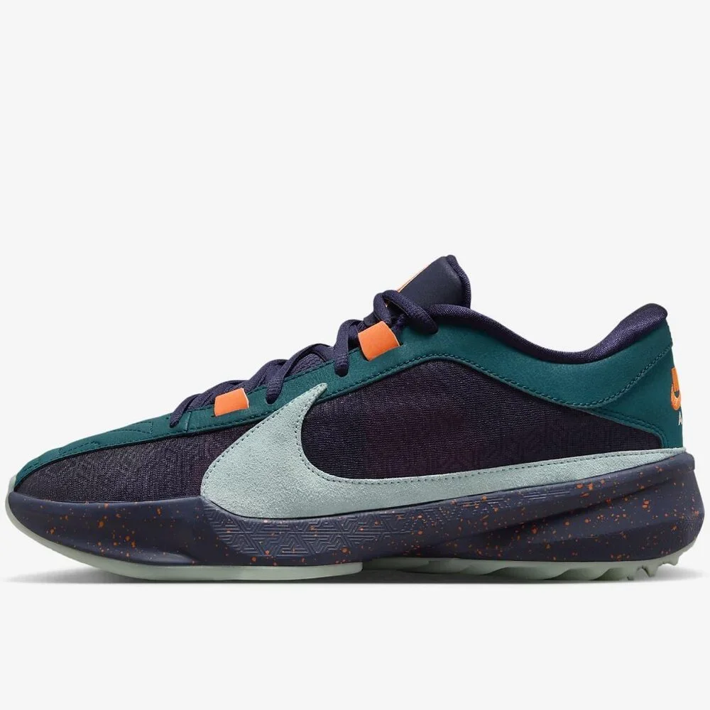 NWT Nike Zoom Freak 5 Basketball Shoes